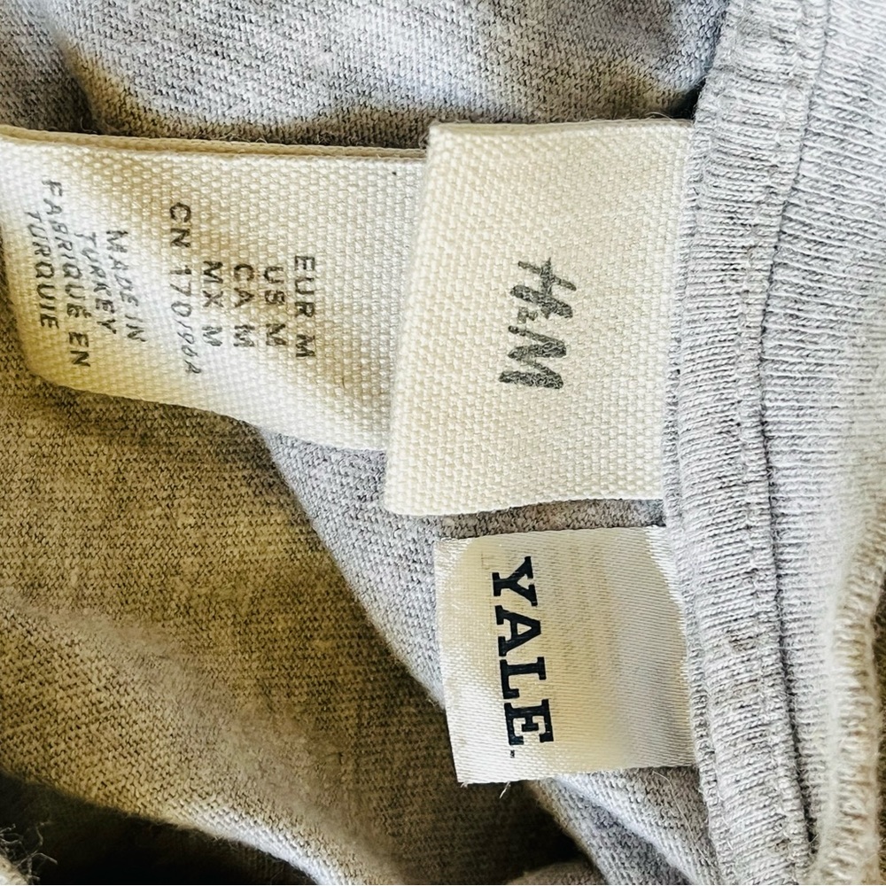 FREE H&M Top - Picture 3 of 5